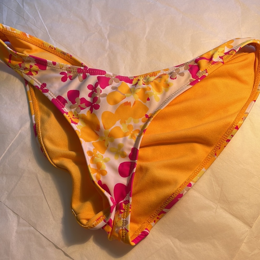Beautiful bright colors - Picture 4 of 9